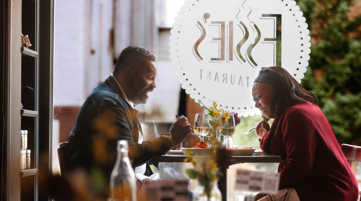 Couple dining at Essies Restaurant in Poughkeepsie